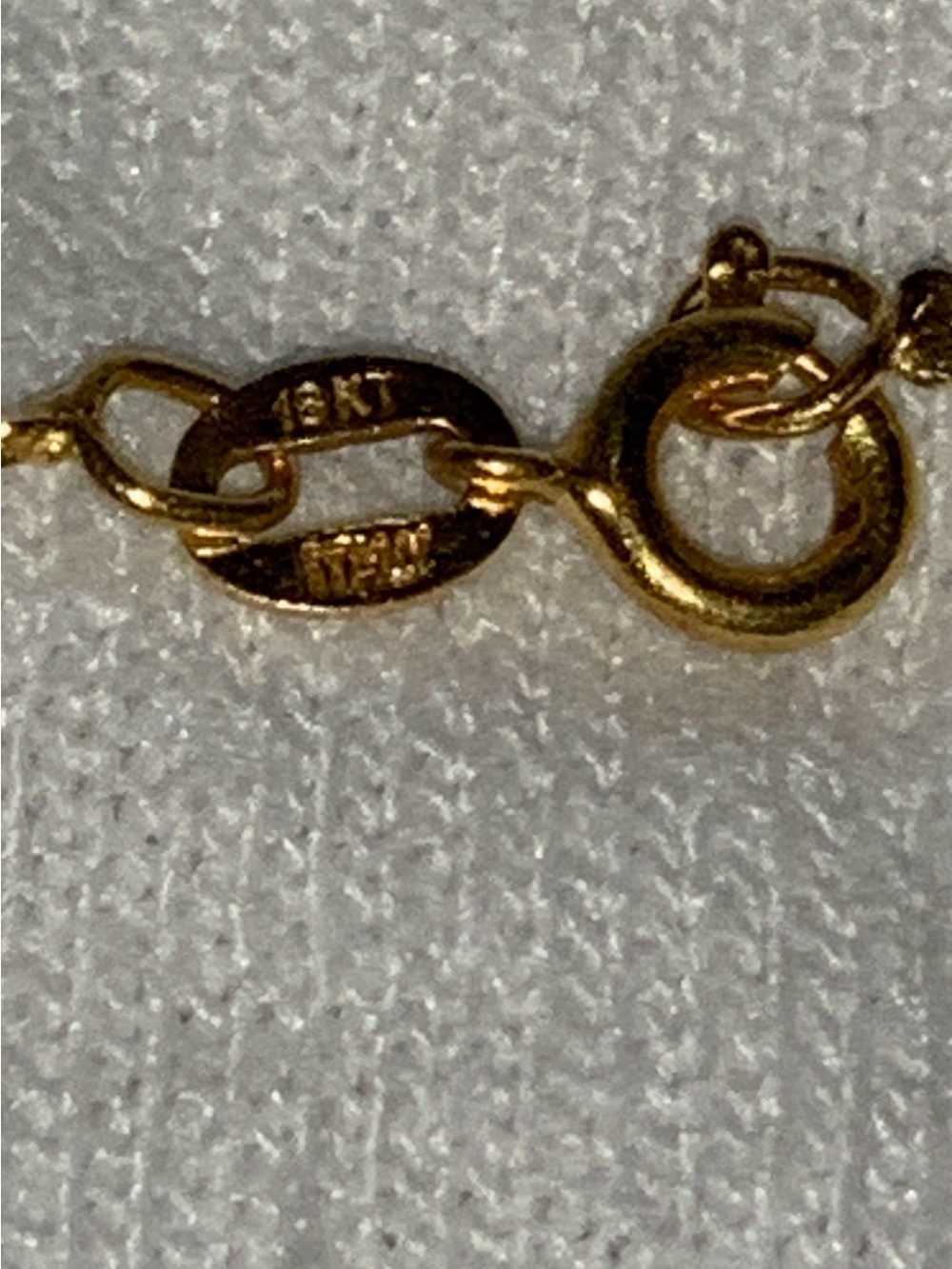 Gold Solitaire Pendant Necklace 18KT - Picture 5 of 8